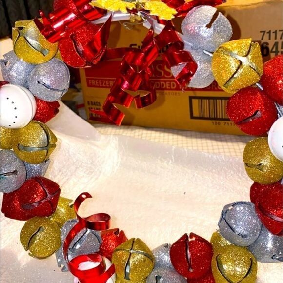 CHRISTMAS WREATH FULL OF RED , SILVER AND GOLD SLEIGH BELLS BOW AND HOLLY 13” - Picture 5 of 6